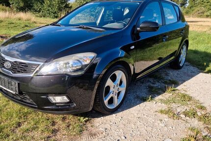 Kia ceed / Ceed 121.000 km 3.999 &euro; Lippstadt 59558