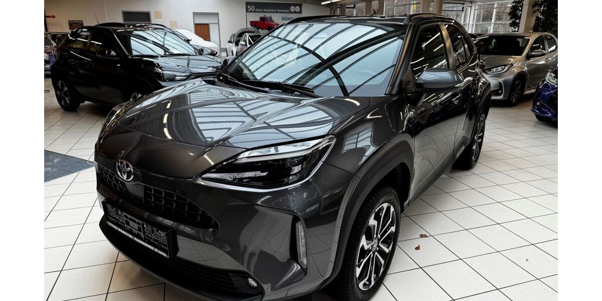 Toyota Yaris Cross 10.920 km 24.990 &euro; Paderborn 33104