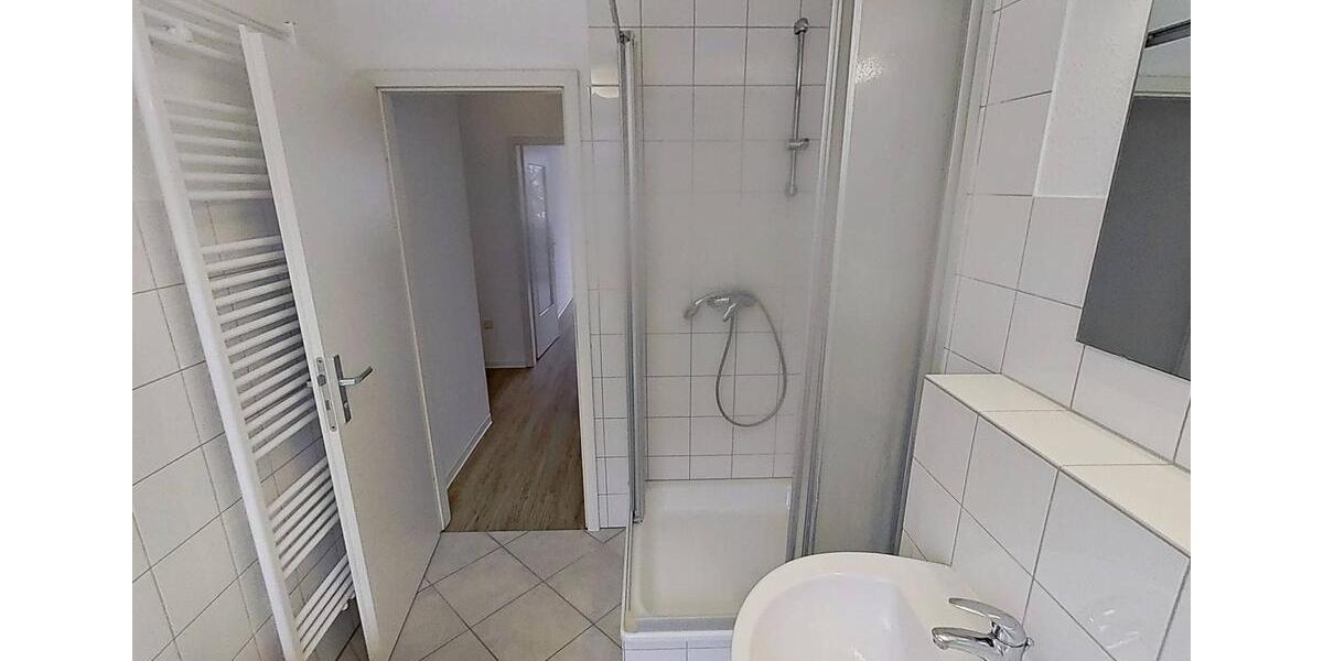 Etagenwohnung Paderborn - 3 Zimmer, 70 m&sup2;, 593&euro; | Angebot:25990278