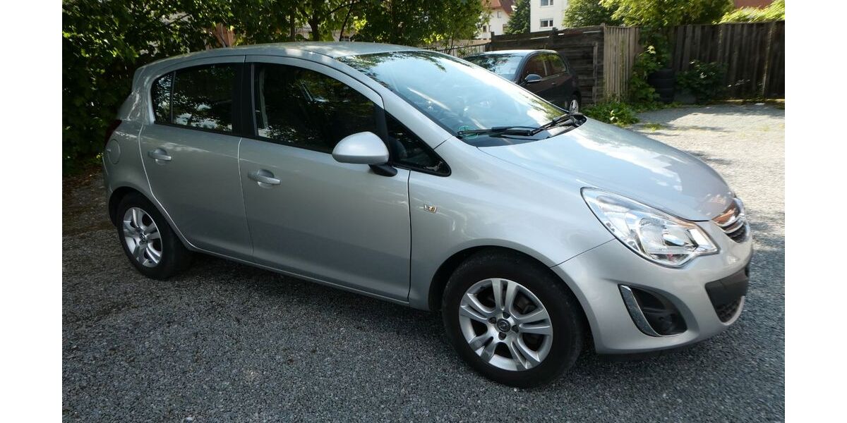 Opel Corsa 63.900 km 4.999 &euro; Paderborn 33100