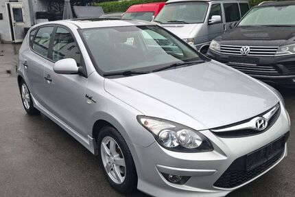 Hyundai i30 169.000 km 3.390 &euro; Paderborn 33100