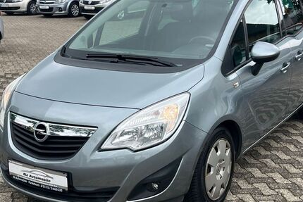 Opel Meriva 150.000 km 3.990 &euro; Paderborn 33102