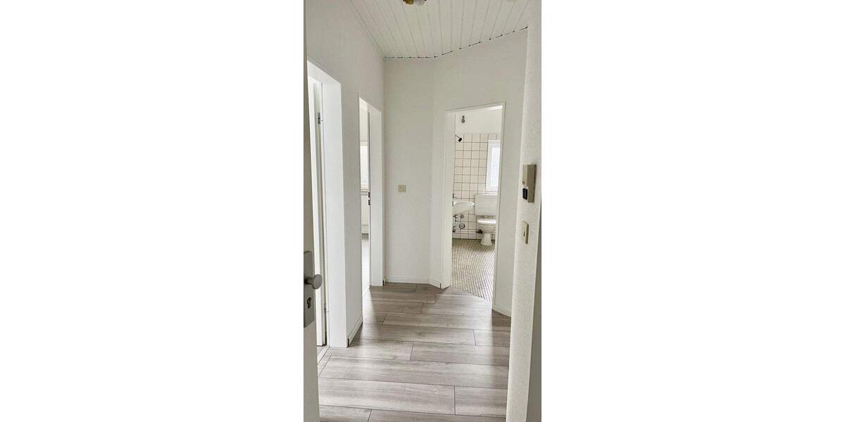 Etagenwohnung Paderborn OT Schloß Neuhaus Schloß Neuhaus - 3 Zimmer, 76 m&sup2;, 650&euro; | Angebot:25724174