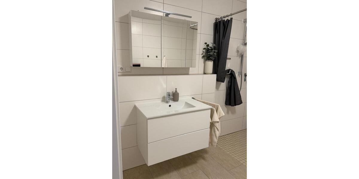 Etagenwohnung Paderborn - 2 Zimmer, 75 m&sup2;, 835&euro; | Angebot:26048122