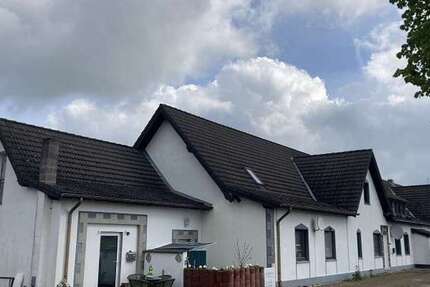 Haus Geseke - 10 Zimmer, 1.000 m&sup2;, 1.200.000&euro; | Angebot:22270156
