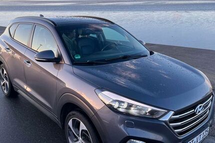 Hyundai TUCSON 168.000 km 15.700 &euro; Langenberg 33449