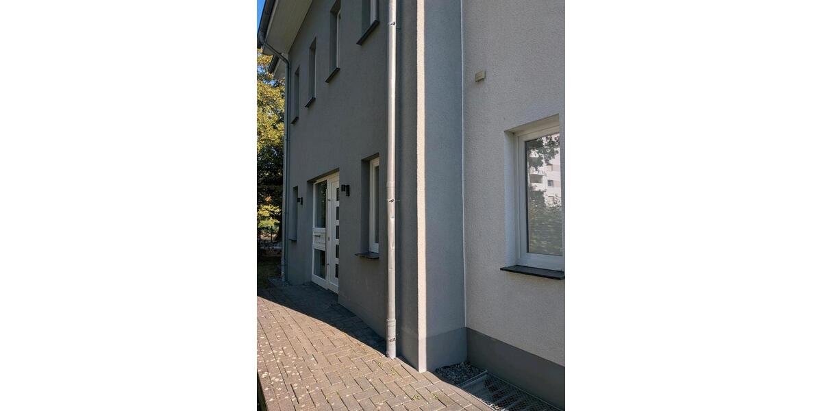 Erdgeschoßwohnung Lippstadt - 4 Zimmer, 105 m&sup2;, 340.000&euro; | Angebot:27295639