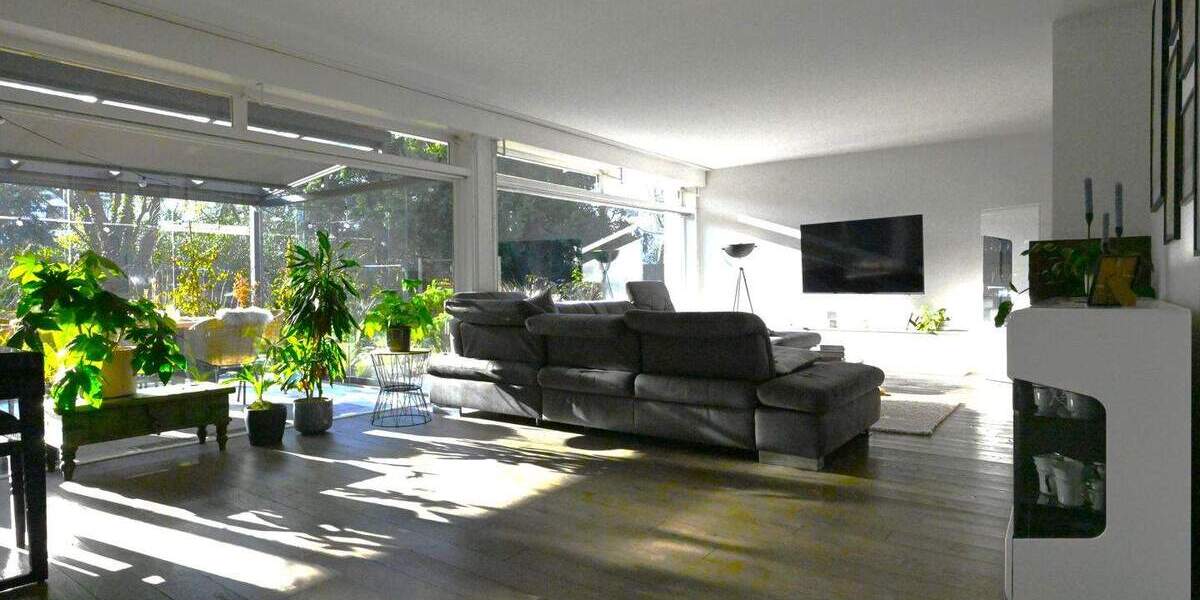 Einfamilienhaus Lippstadt Bad Waldliesborn - 8 Zimmer, 240 m&sup2;, 850.000&euro; | Angebot:25850608