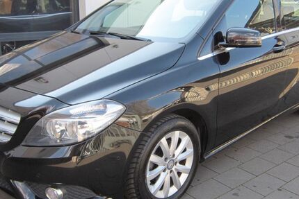 Mercedes-Benz B 180 149.800 km 8.750 &euro; Paderborn 33102