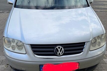 VW Touran 252.000 km 4.000 &euro; Gütersloh 33334
