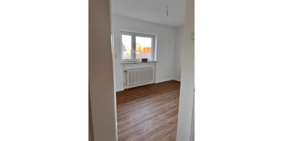 Reihenhaus Lippstadt Overhagen - 6 Zimmer, 151 m&sup2;, 1.450&euro; | Angebot:25795324