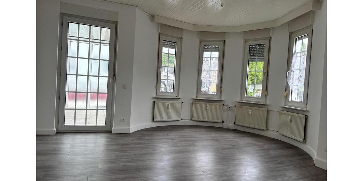 Etagenwohnung Warstein - 3 Zimmer, 124 m&sup2;, 1.100&euro; | Angebot:26648877