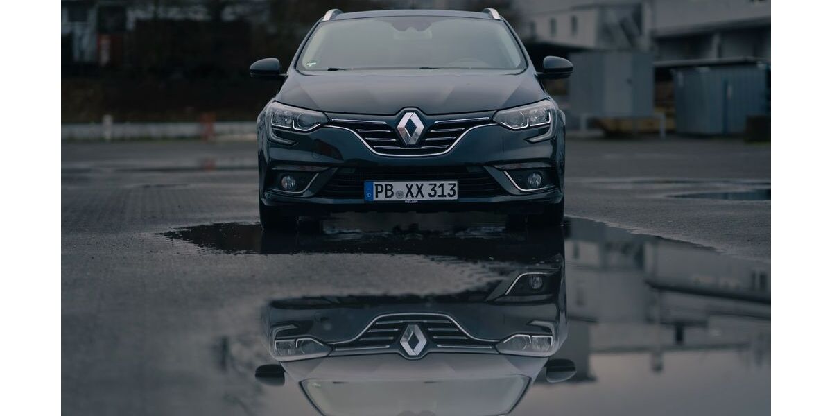 Renault Megane 67.000 km 15.499 &euro; Paderborn 33104