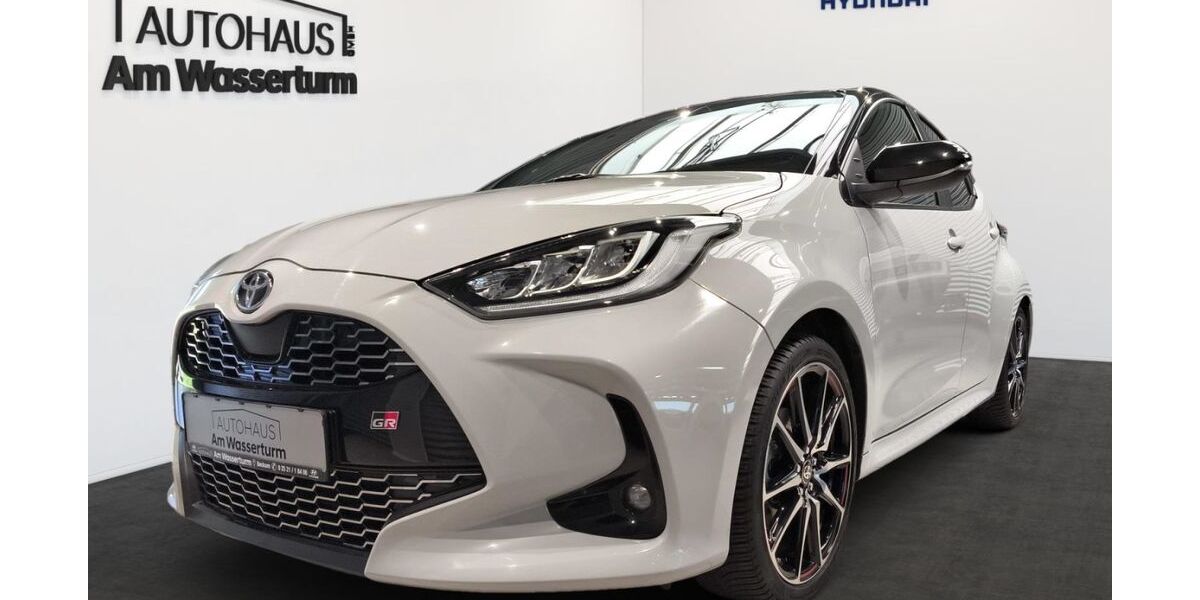 Toyota Yaris 51.713 km 21.799 &euro; Beckum 59269