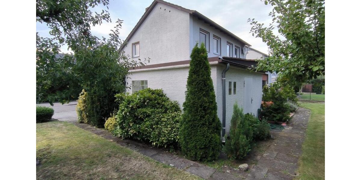 Einfamilienhaus Verl - 8 Zimmer, 134 m&sup2;, 450.000&euro; | Angebot:25640033