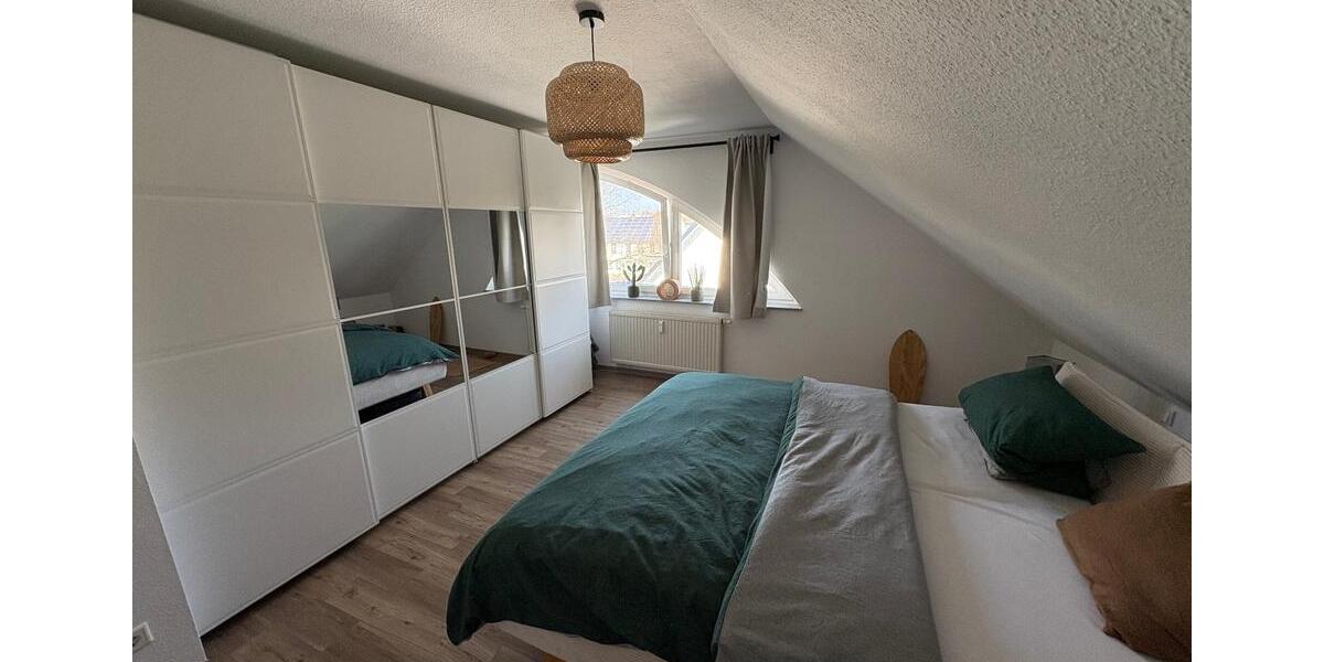 Dachgeschoßwohnung Lippstadt - 2 Zimmer, 75 m&sup2;, 1.055&euro; | Angebot:25402728