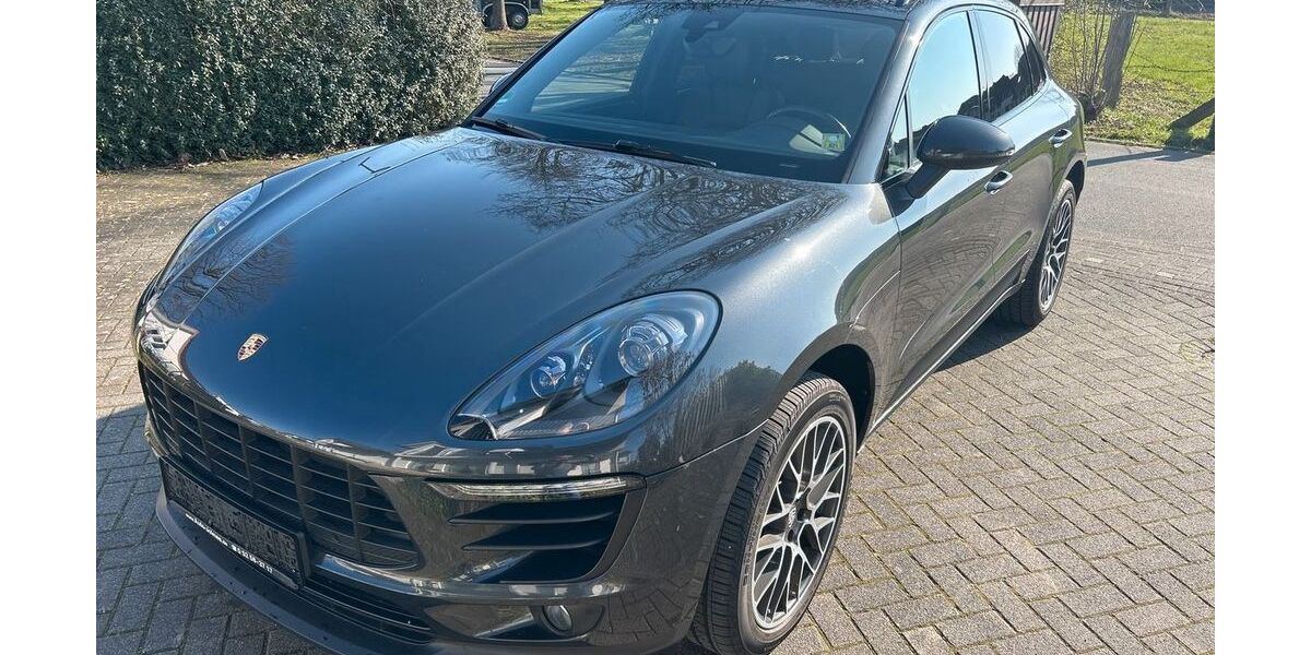 Porsche Macan 105.800 km 34.900 &euro; Salzkotten 33154