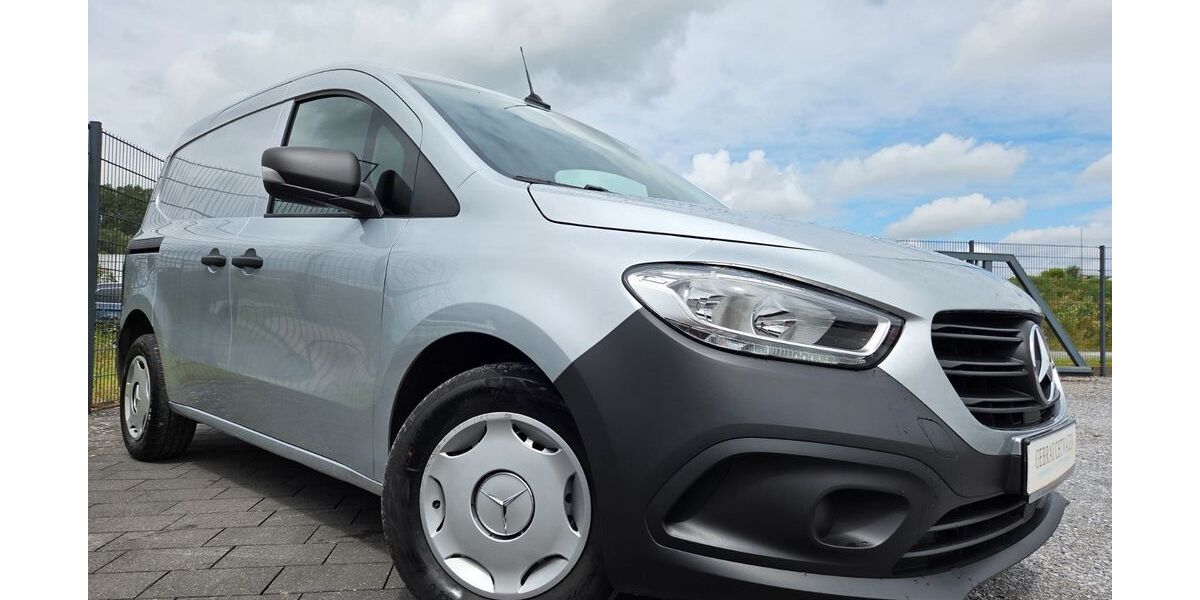 Mercedes-Benz Citan 41.000 km 14.800 &euro; Paderborn 33102
