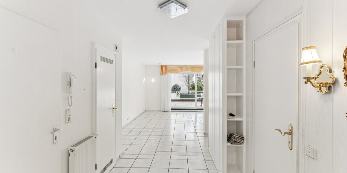 Sofort frei: Gepflegte 2-Zimmer-Erdgeschosswohnung mit großem Balkon & Tiefgaragenstellplatz - Erdgeschoßwohnung Bad Sassendorf | Angebot:25851708