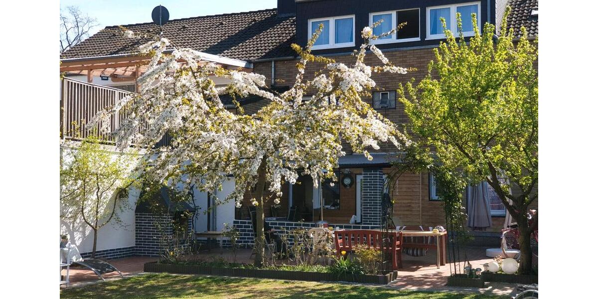 Mehrfamilienhaus, Wohnhaus Lippstadt - 9 Zimmer, 225 m&sup2;, 369.000&euro; | Angebot:25558954
