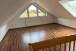 Dachgeschoßwohnung Lippstadt Bad Waldliesborn - 3 Zimmer, 85 m&sup2;, 800&euro; | Angebot:26604513
