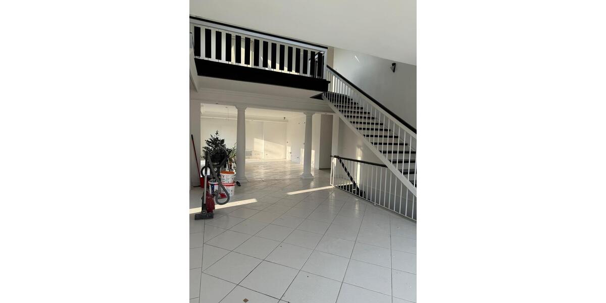 Doppelhaushälfte Soest - 6 Zimmer, 200 m&sup2;, 2.400&euro; | Angebot:25857396