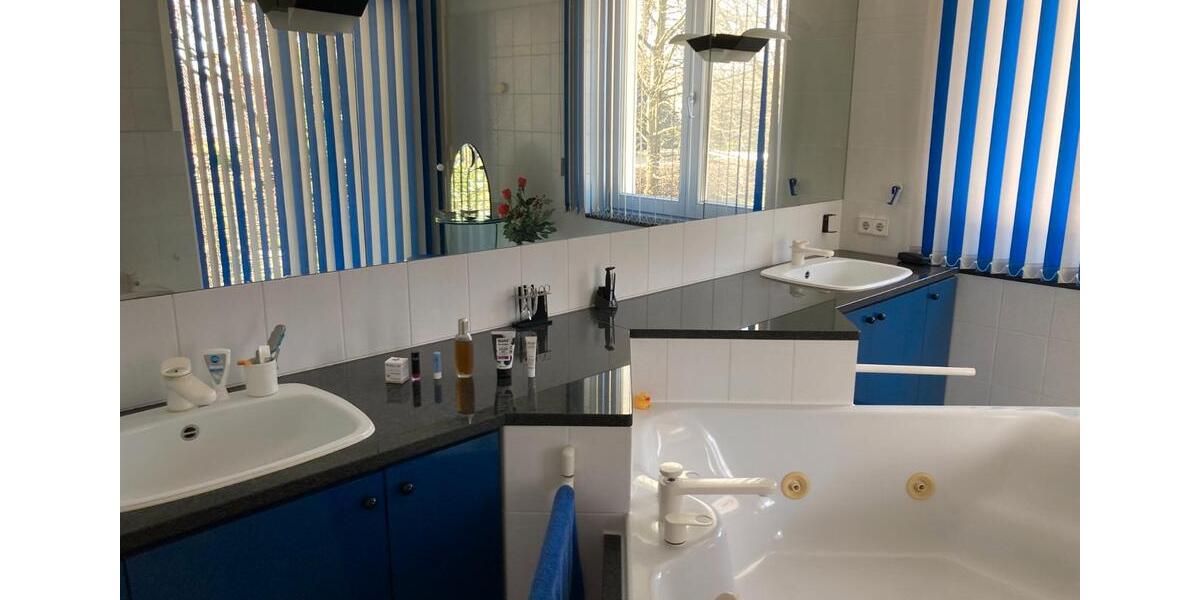 Villa Gütersloh Kattenstroth - 8 Zimmer, 325 m&sup2;, 1.200.000&euro; | Angebot:26262888