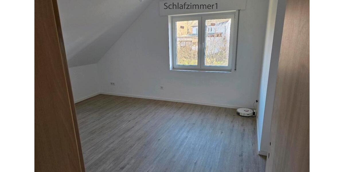 Dachgeschoßwohnung Möhnesee - 3 Zimmer, 85 m&sup2;, 240.000&euro; | Angebot:25079518
