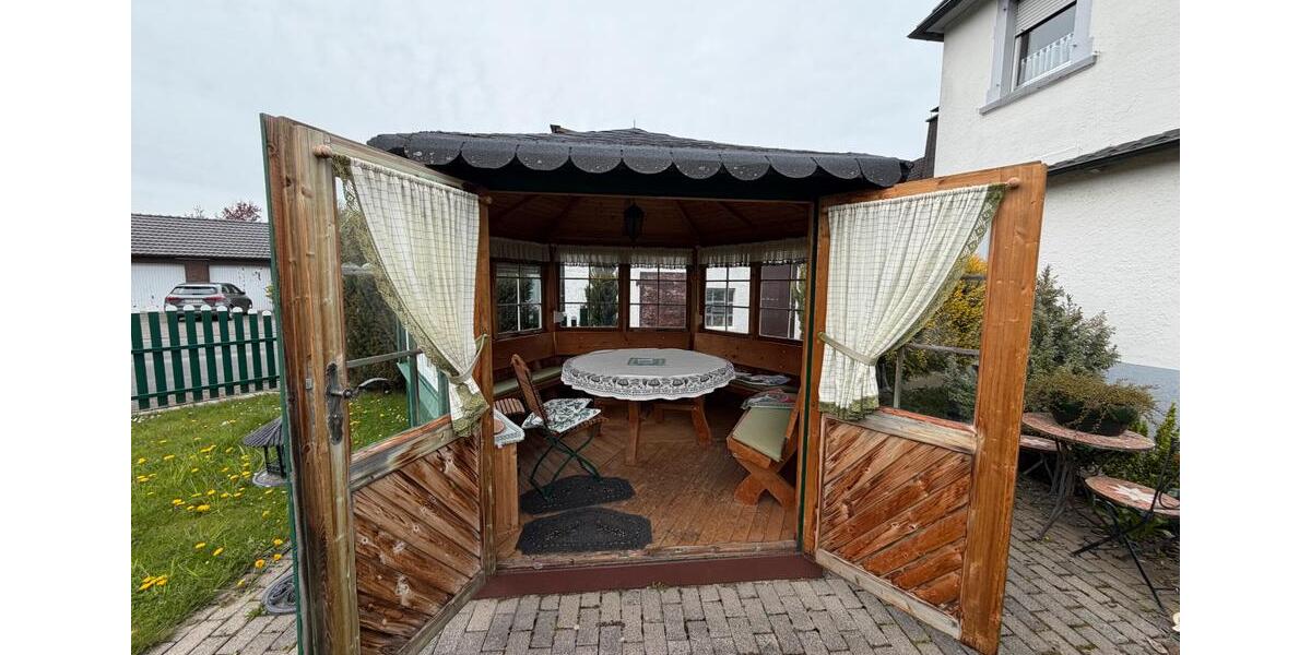 Einfamilienhaus Lippetal - 8 Zimmer, 230 m&sup2;, 350.000&euro; | Angebot:26329281