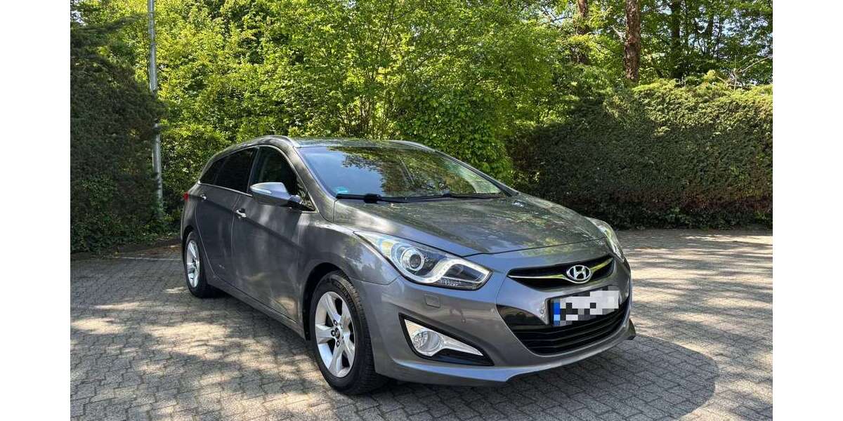 Hyundai i40 182.500 km 6.995 &euro; Paderborn 33102