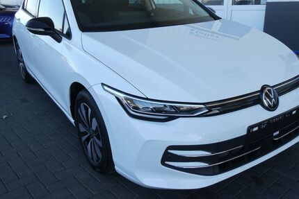 VW Golf 24.690 km 25.890 &euro; Paderborn 33106