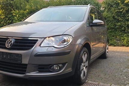 VW Touran 210.000 km 7.950 &euro; Paderborn 33106