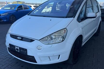 Ford S-Max 226.075 km 3.999 &euro; Paderborn 33106