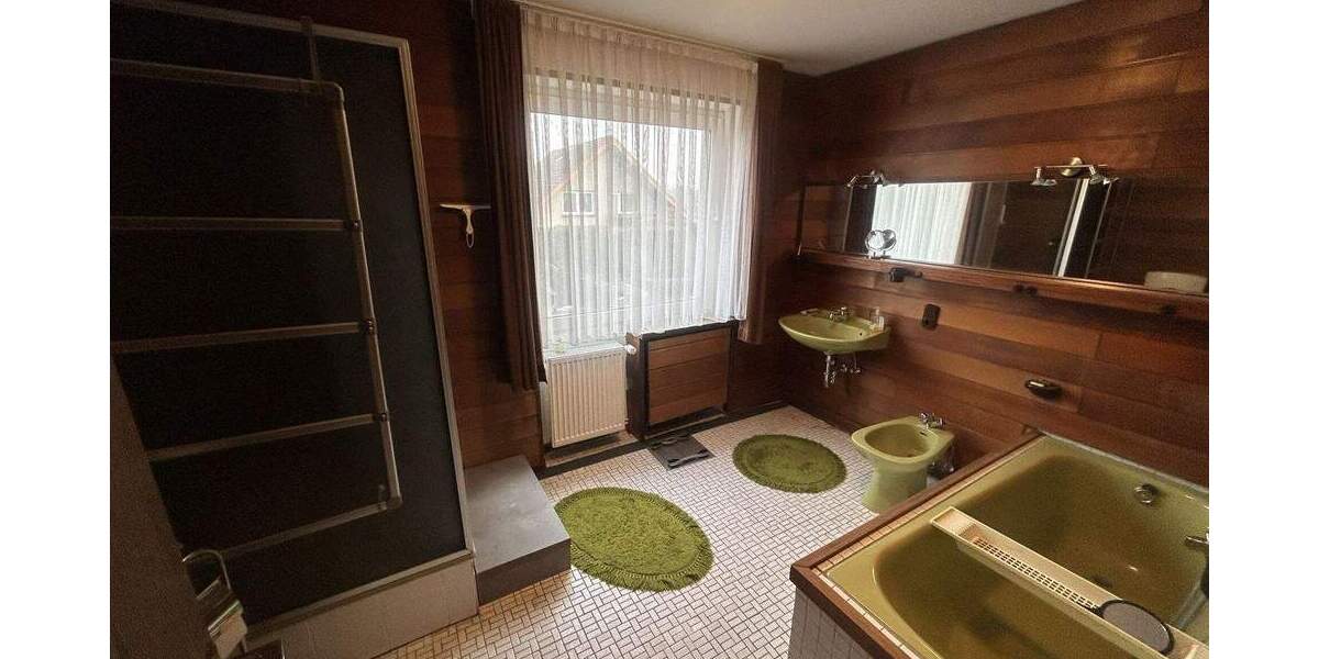 Mehrfamilienhaus, Wohnhaus Borchen / Kirchborchen Kirchborchen - 9 Zimmer, 216 m&sup2;, 380.000&euro; | Angebot:26715257