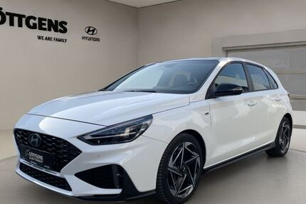 Hyundai i30 23.601 km 22.990 &euro; Soest 59494