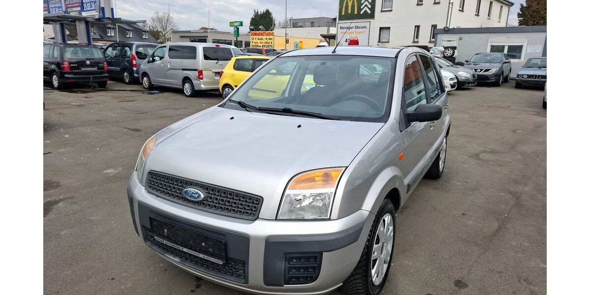 Ford Fusion 113.000 km 2.350 &euro; Paderborn 33100