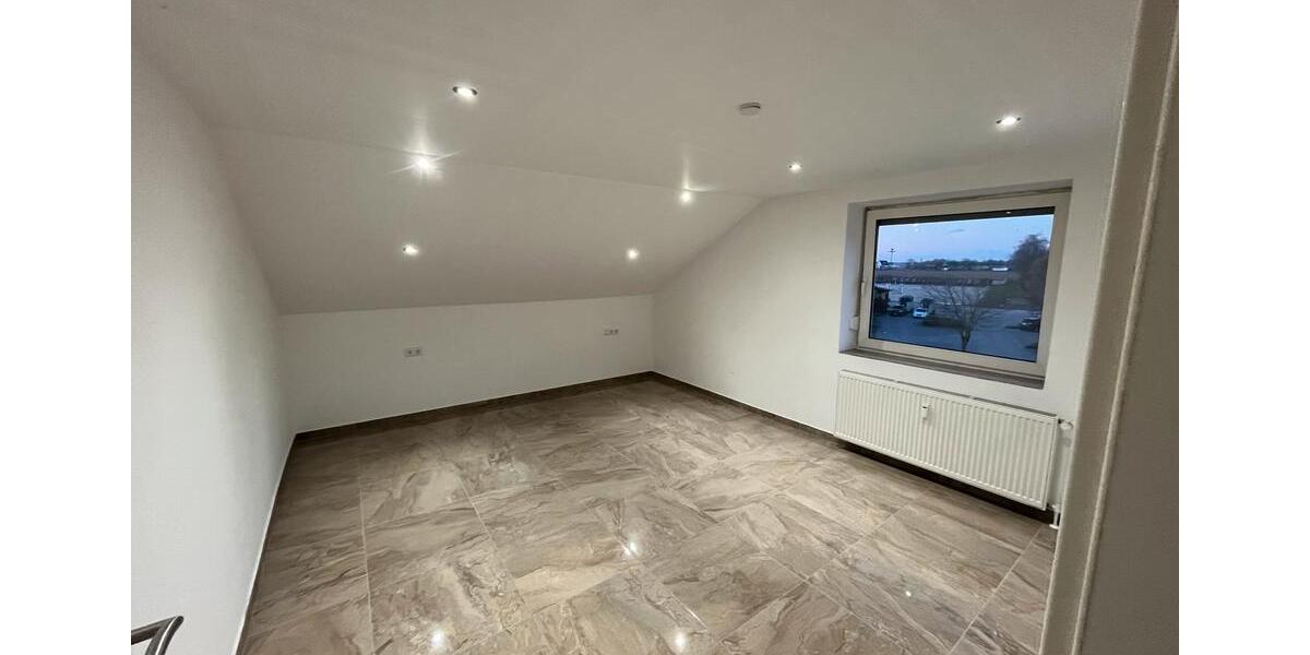 Dachgeschoßwohnung Lippetal - 4 Zimmer, 100 m&sup2;, 850&euro; | Angebot:25805530