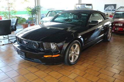 Ford Mustang 43.508 km 25.990 &euro; Paderborn Schloß-Neuhaus 33104