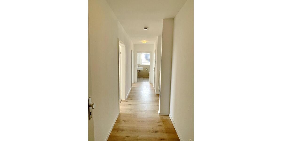 Etagenwohnung Paderborn - 3 Zimmer, 100 m&sup2;, 990&euro; | Angebot:25920224