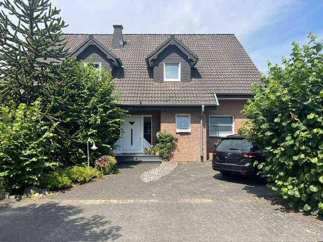 Einfamilienhaus Gütersloh Kattenstroth - 5 Zimmer, 144 m&sup2;, 389.000&euro; | Angebot:27302588