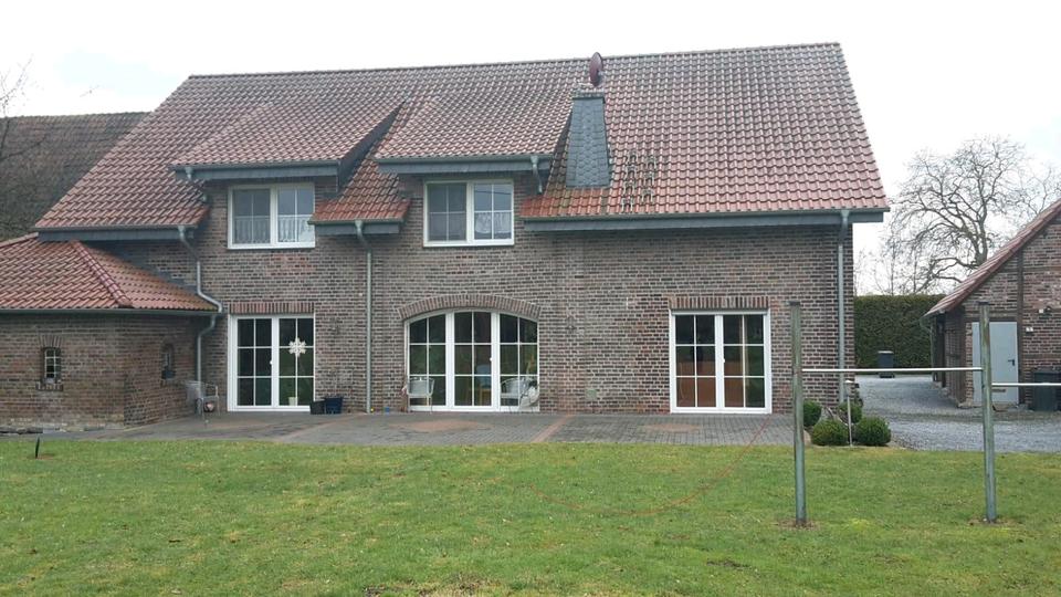 Einfamilienhaus Wadersloh - 7 Zimmer, 250 m&sup2;, 1.350&euro; | Angebot:25571291