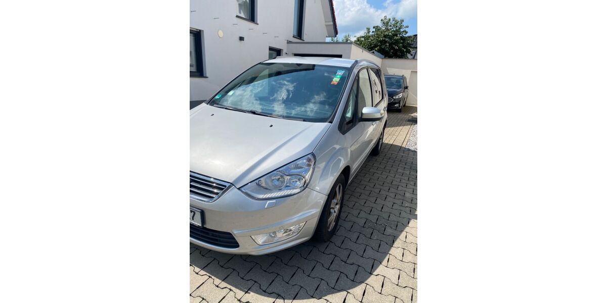 Ford Galaxy 274.800 km 7.490 &euro; Paderborn 33104