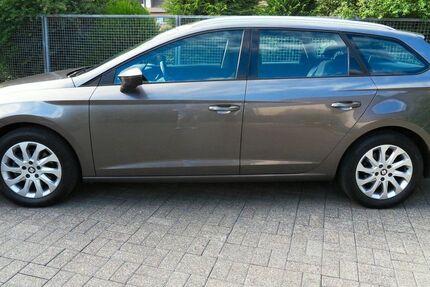 Seat Leon 116.000 km 10.500 &euro; Erwitte 59597