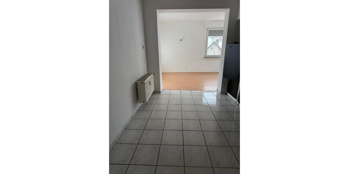 Erdgeschoßwohnung Büren - 3 Zimmer, 85 m&sup2;, 595&euro; | Angebot:25982709