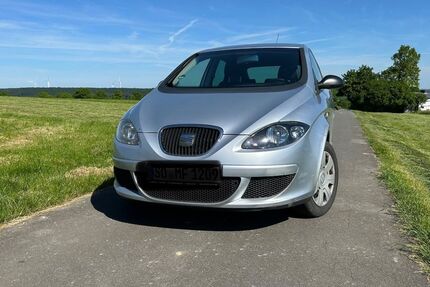 Seat Altea 108.480 km 2.250 &euro; Warstein 59581