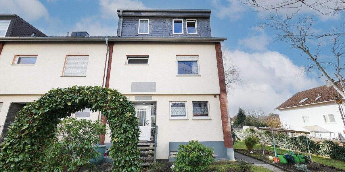 Reihenmittelhaus Paderborn Kernstadt - 6 Zimmer, 154 m&sup2;, 449.000&euro; | Angebot:25704135