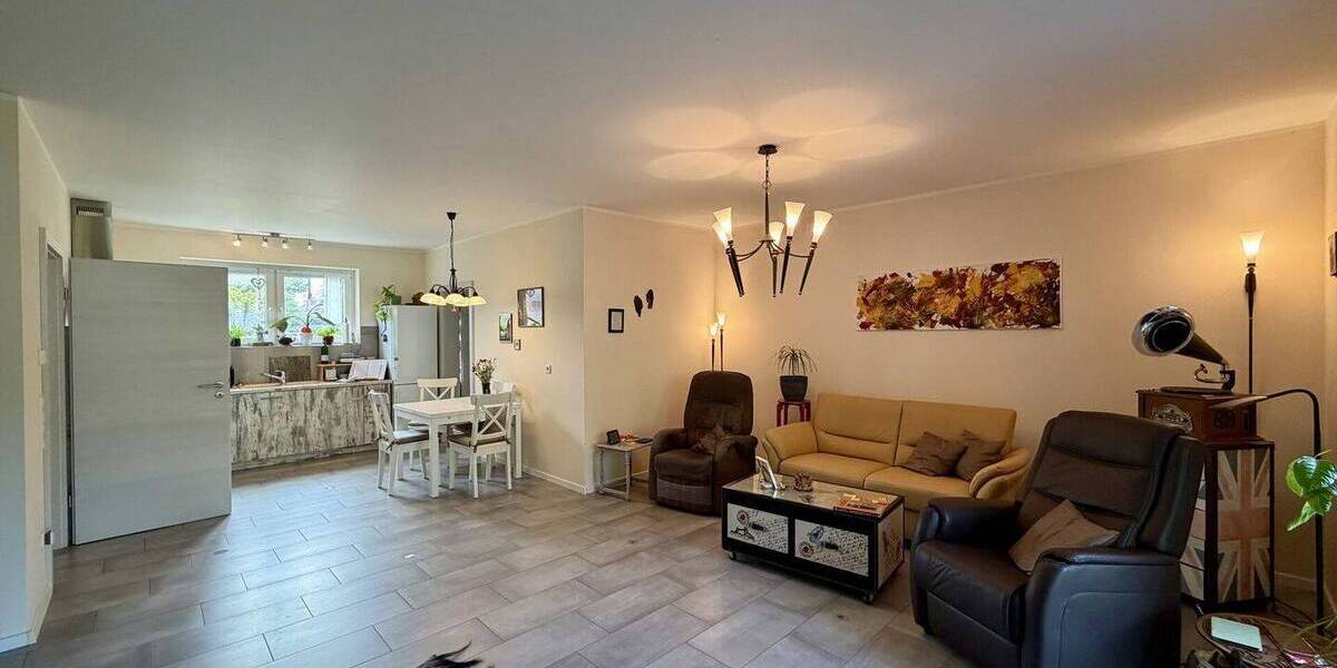 Bungalow Salzkotten / Mantinghausen Mantinghausen - 4 Zimmer, 127 m&sup2;, 399.000&euro; | Angebot:26715381