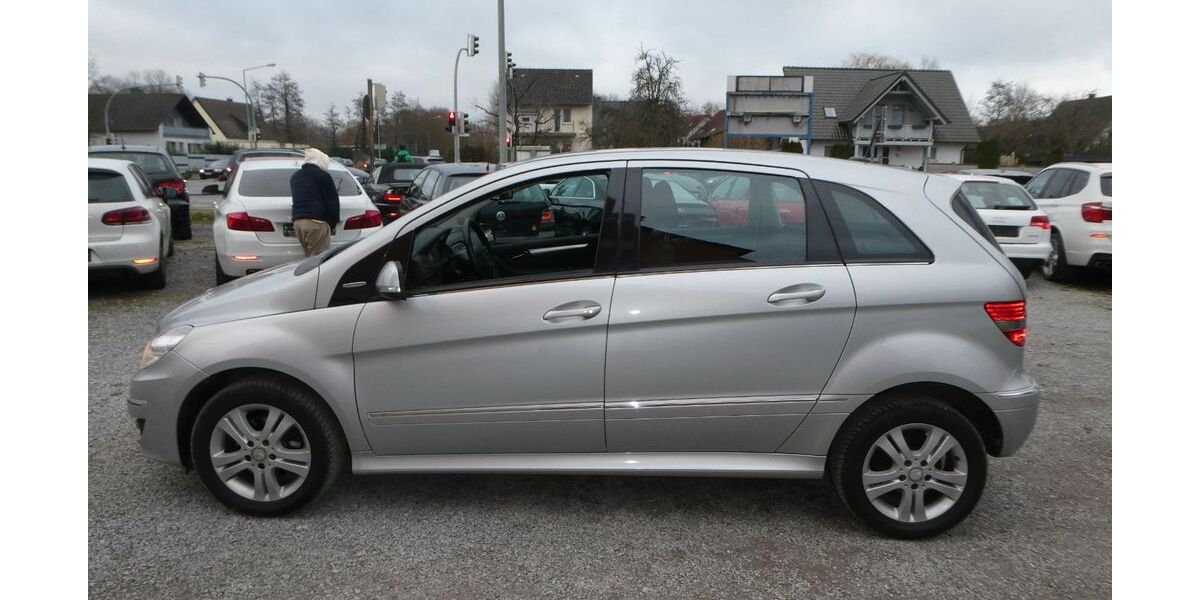 Mercedes-Benz B 170 156.500 km 4.999 &euro; Paderborn 33100