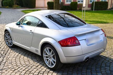 Audi TT 218.000 km 5.750 &euro; Rietberg 33397