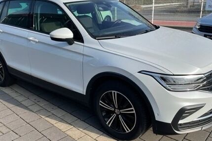 VW Tiguan 38.650 km 32.100 &euro; Soest 59494